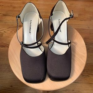 *LAST CHANCE* Black Unlisted Fabric Heels